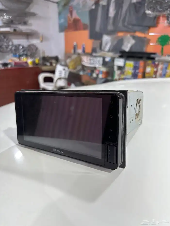 شاشه هايلوكس وكاله 1