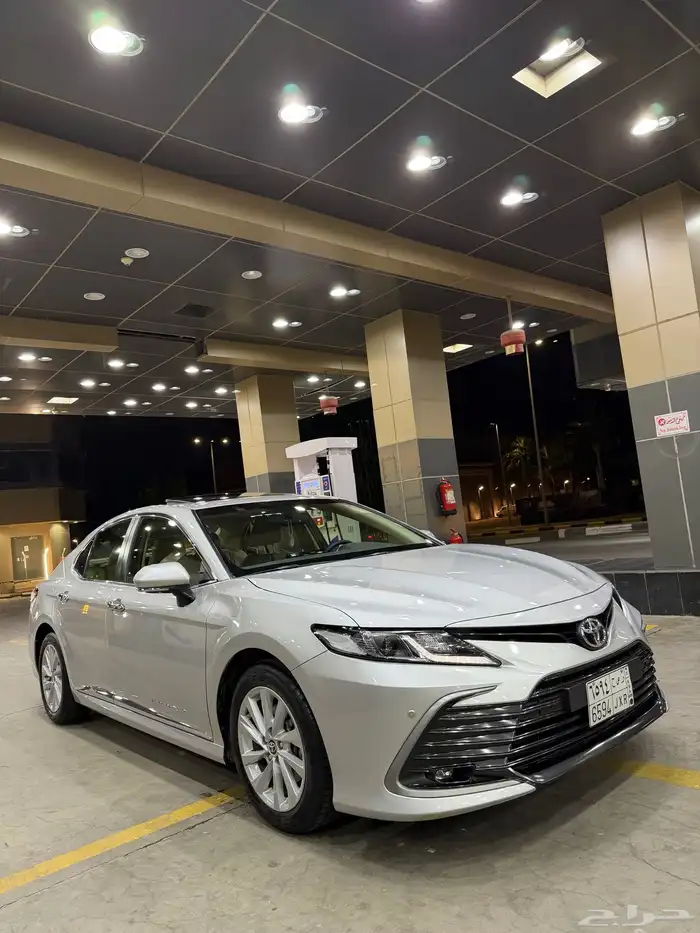 كامري 2023 GLE فل كامل سعوديه 8