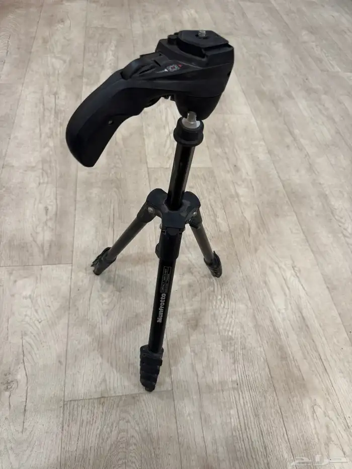 ستاند تصوير من مانفروتو اصلي بثلاث ارجل 0