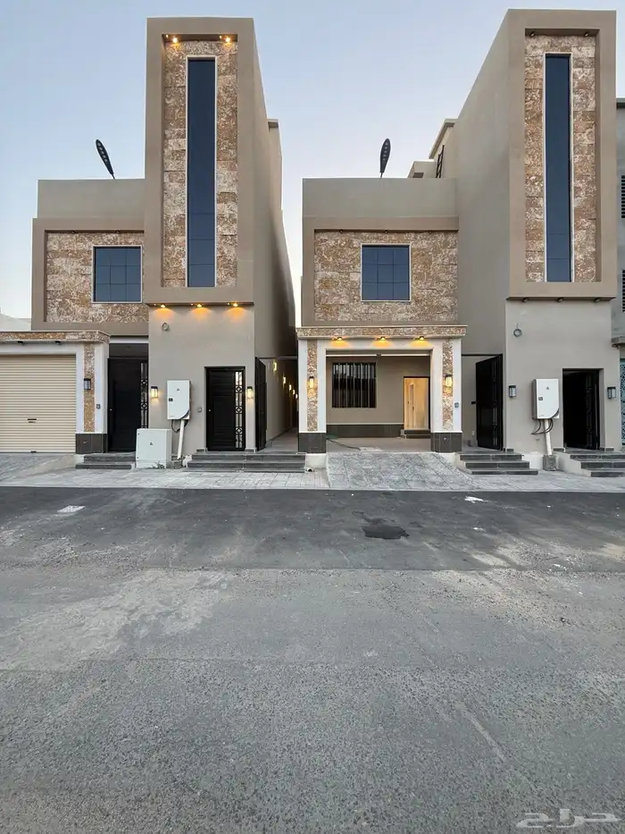 للبيع روف علوي بملحق وشقه ارضيه ببايكة سيارة مقابل نادي ضمك 2