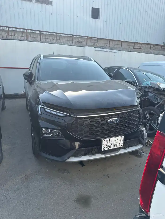 سيارات مصدومه 24