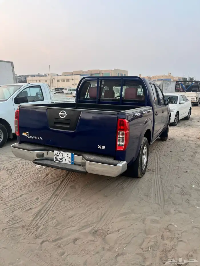للبيع نيسان نافارا 9