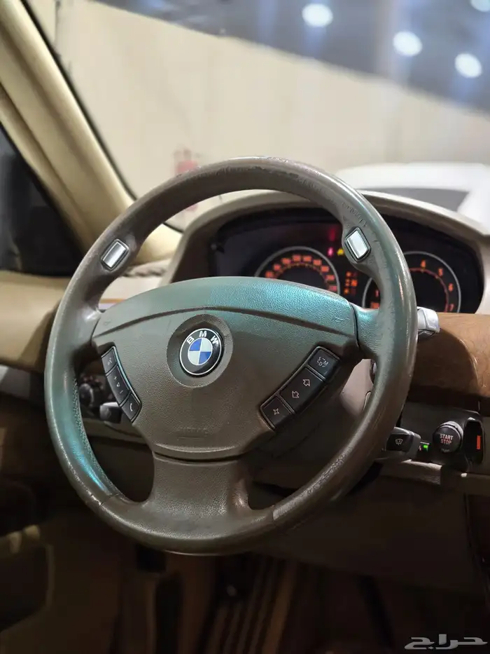 بي ام دبليو 740Li موديل 2006 بحالة ممتازة 13