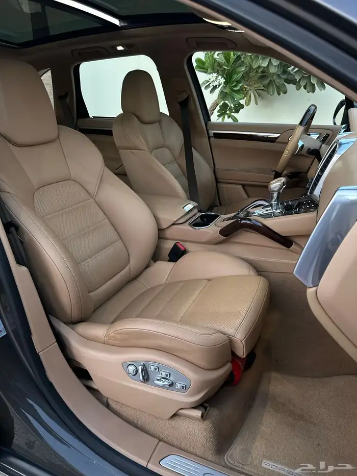 بورش كايين GTS 2013 عداد قليل 42