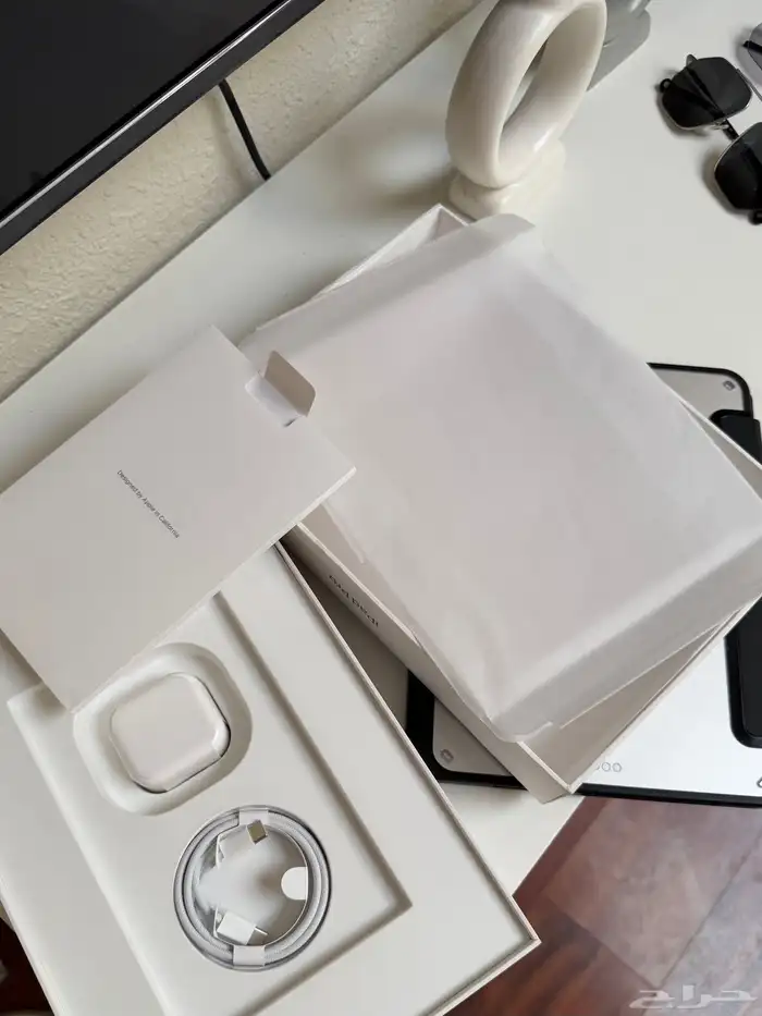 ايباد برو 256 GB   واي فاي 11 إنش M4 1