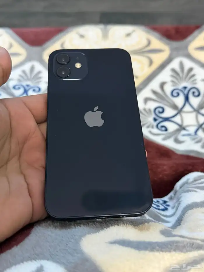 ايفون 12 العادي 64 قيقا للبيع 0