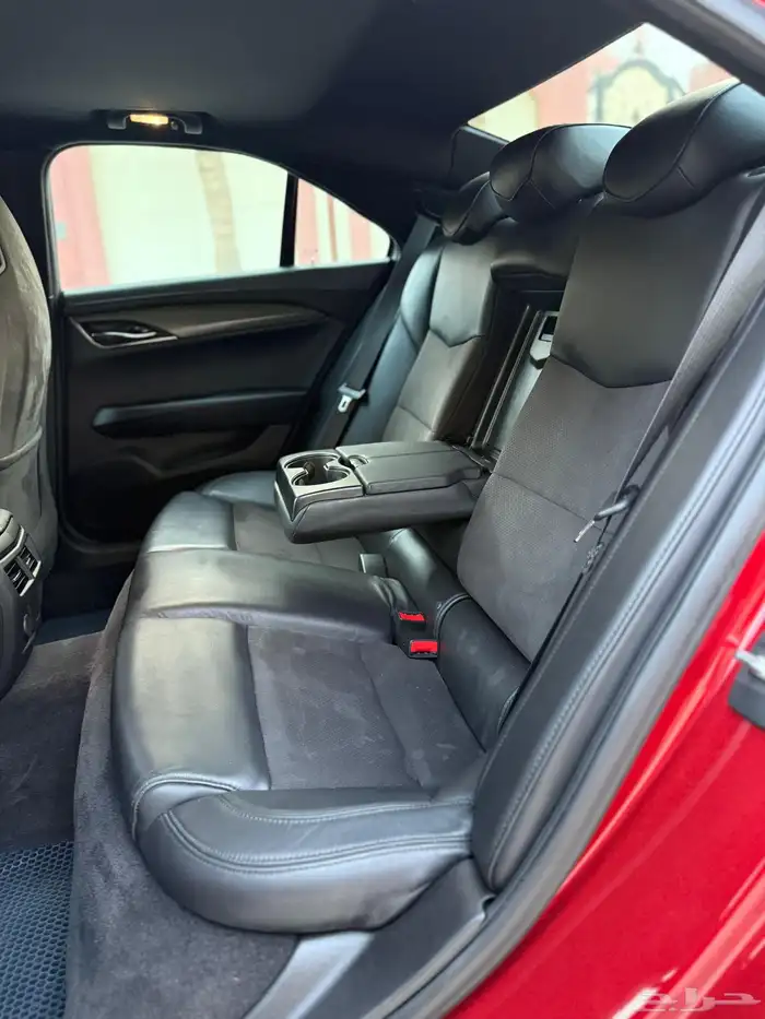 كاديلاك ATS-V قمة النظافة 13