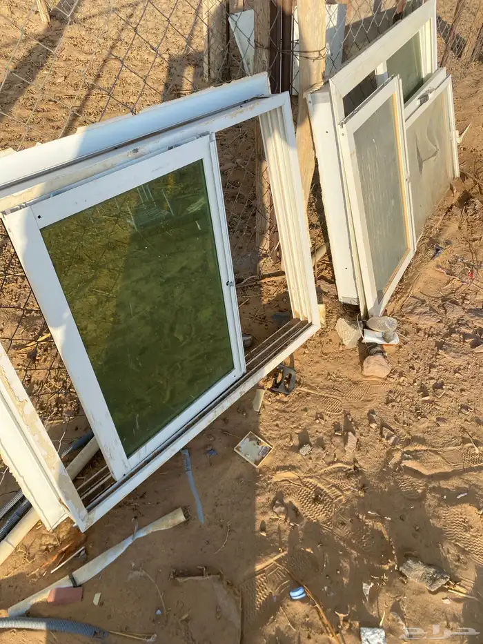 شباك اثنين متر و 20 نطيف خالي من الكسور 1