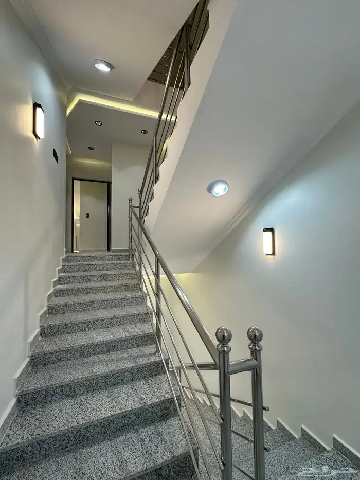 للبيع روف بتشطيب راقى جدا احد رفيده 2