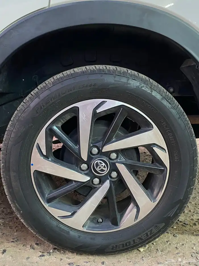 تويوتا راش 2020 نظيف جدا  وكالة 22