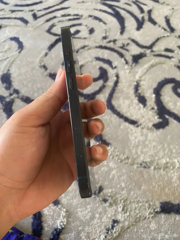 ايفون 13 العادي اسود 2