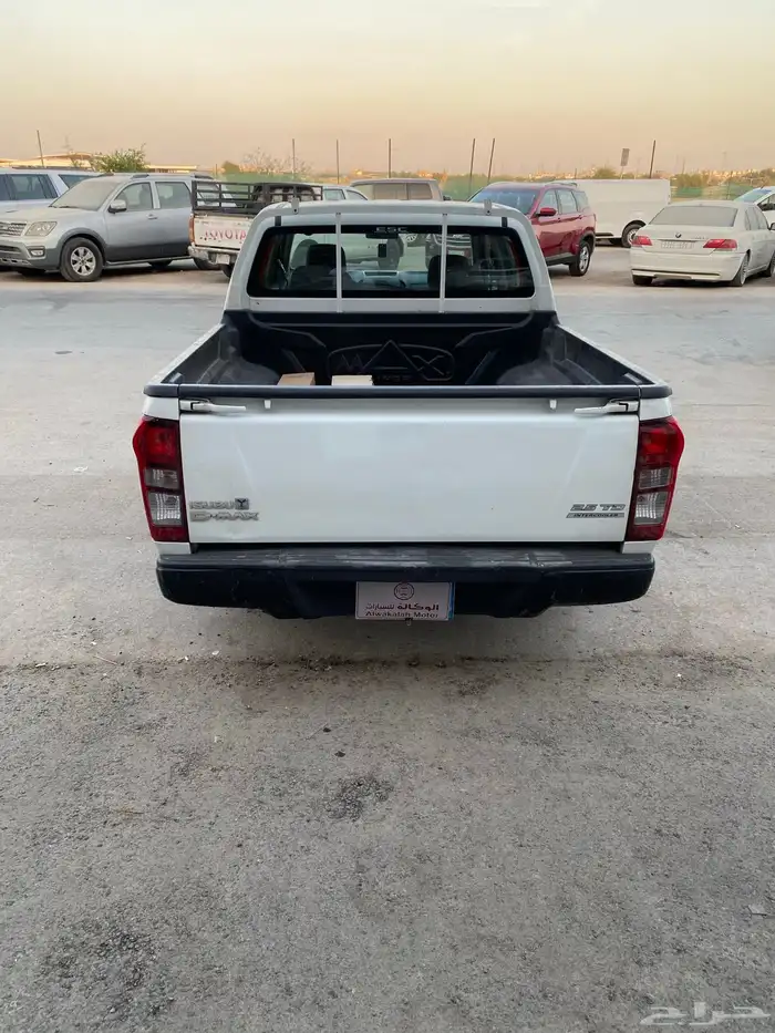 ايسوزو ديماكس بكب غمارتين 2020 4