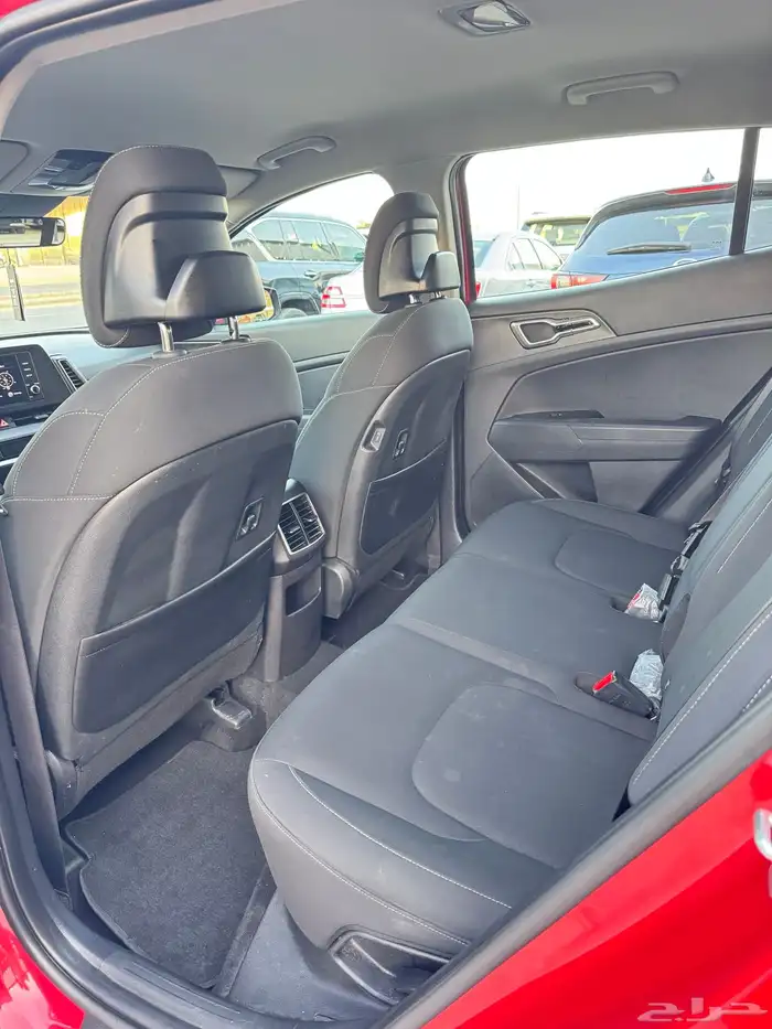 للبيع كيا سبورتاج 2024 - نص فل - دبل محرك 1.6 7