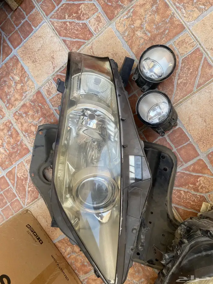 شمعات وكشافات لكزس rx 2009-2012 0