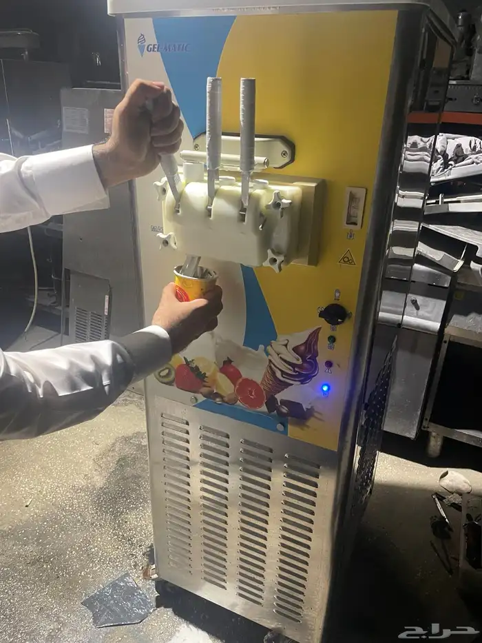 مكينة ايسكريم جلماتيك ايطالي 0