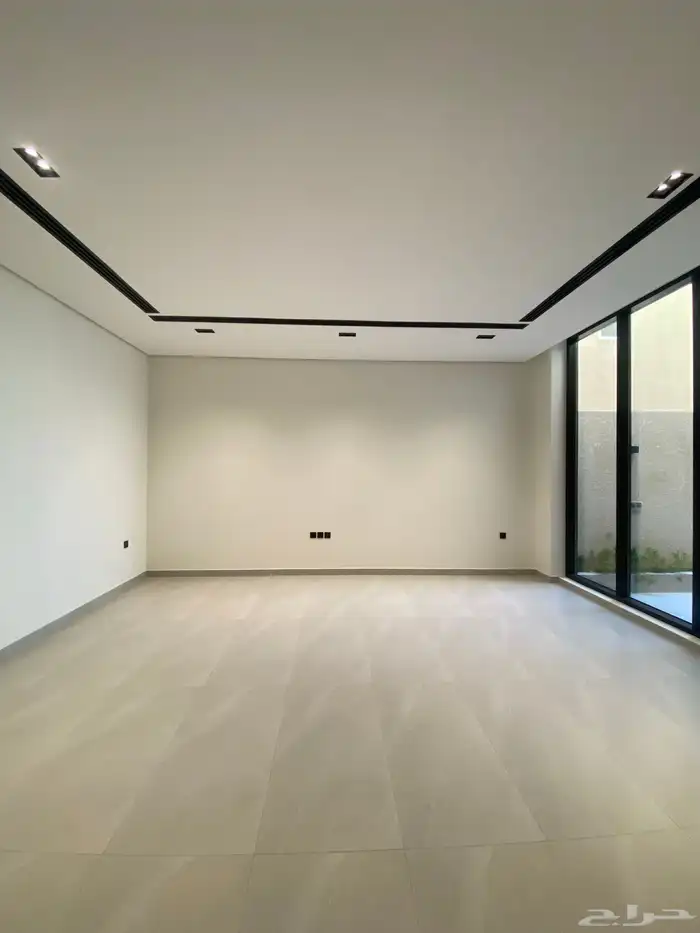 للبيع فلة   تكييف   مصعد 7