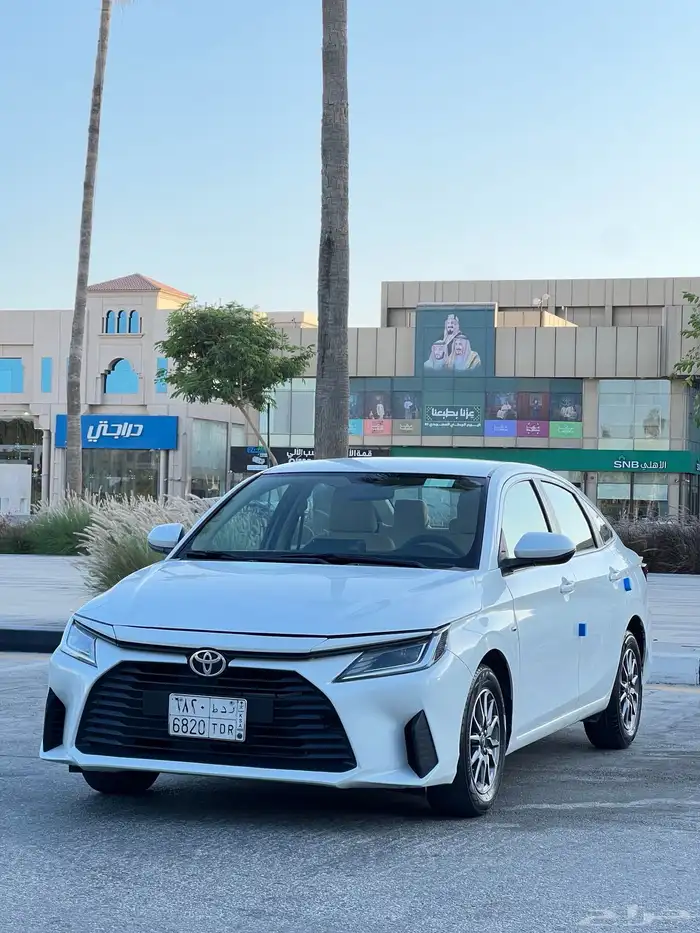 تويوتا يارس موديل 2023 نظيف 1