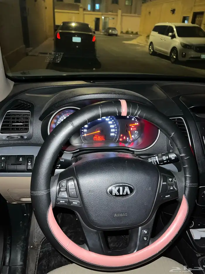 كيا سورينتو 2014 7 مقاعد 5