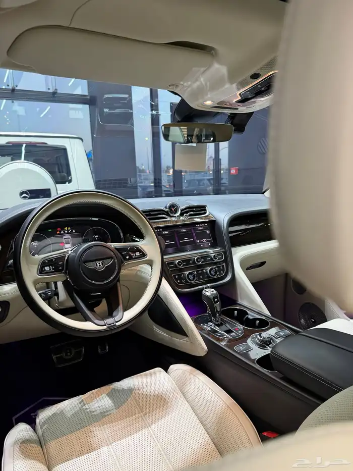 بنتلي بنتياقا 2021 عداد 54 الف بحالة الوكالة 14