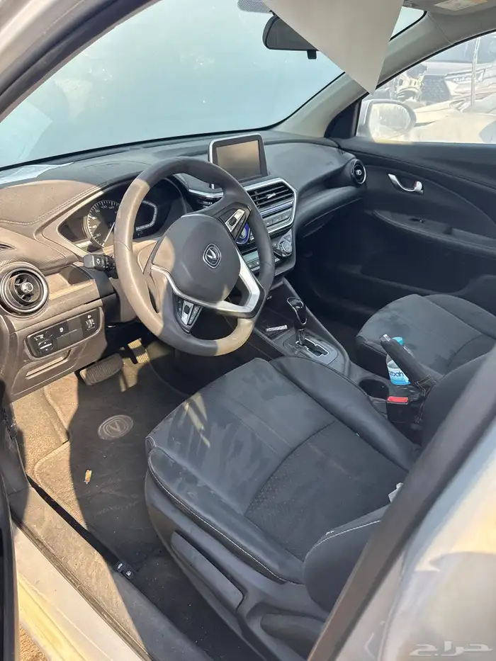 سيارات مصدومه 9