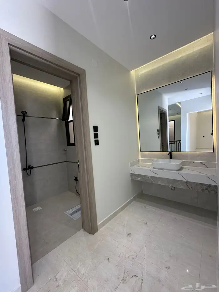 للبيع روف بتشطيب راقى جدا احد رفيده 23