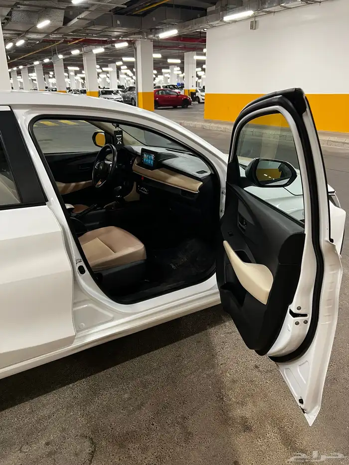 تويوتا يارس 2023 y عبداللطيف جميل 16