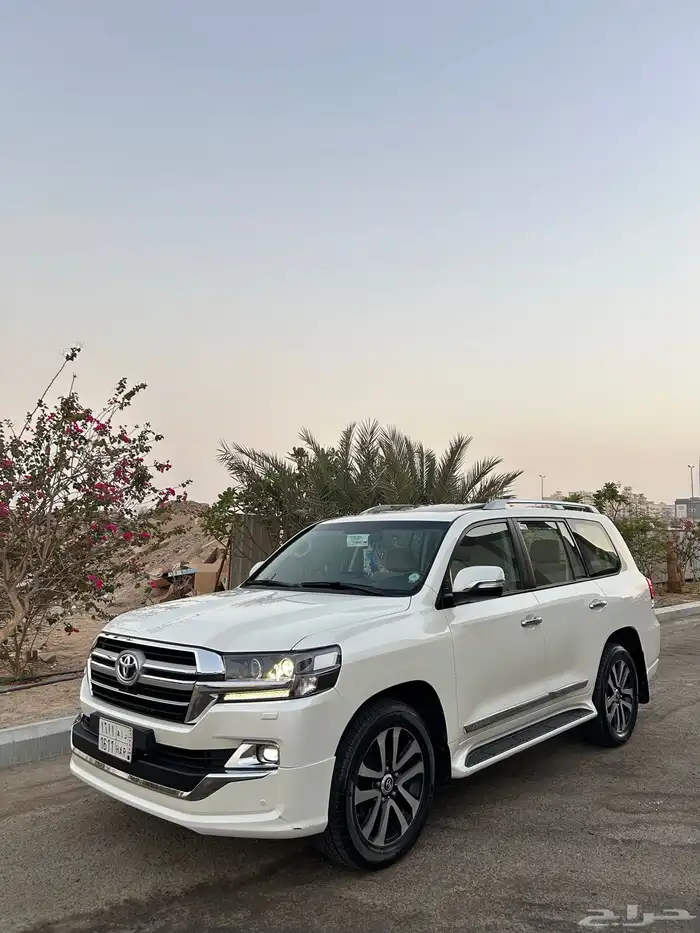 لاندكروزر مخزن 0