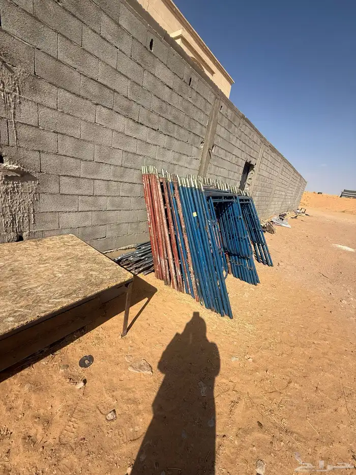 سقالات للبيع بحاله ممتازه العدد 80 شباك 3