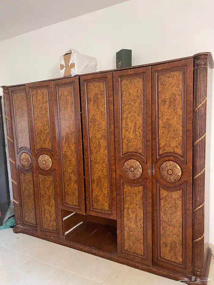 كنب مع فرن مع غرفه نوم كامله 450 ريال 0