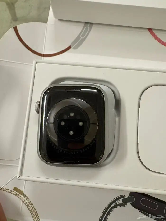 ساعة ابل سريس 6 للبيع 7