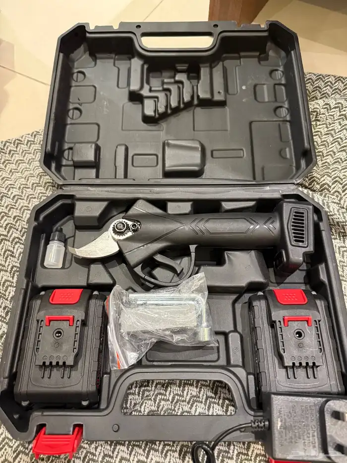 مقص كهربائي 1