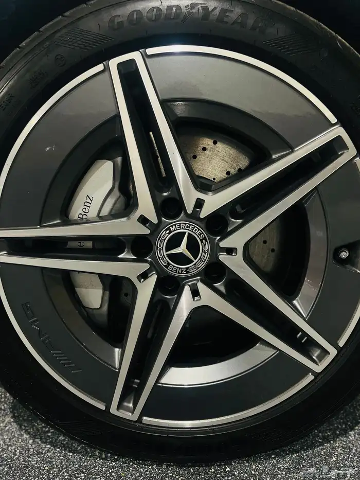 مرسيدس C200 AMG 2025 (اصفار) 27