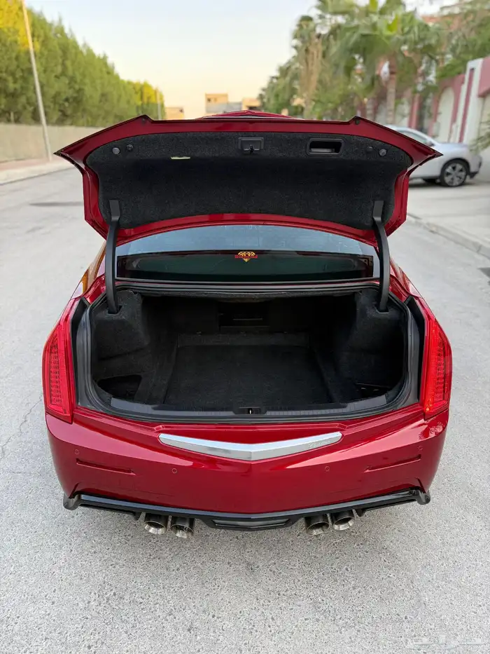 كاديلاك ATS-V قمة النظافة 35