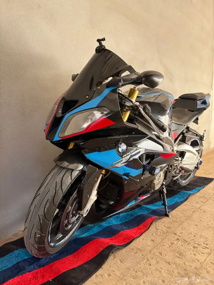 دباب بي ام 2010 3