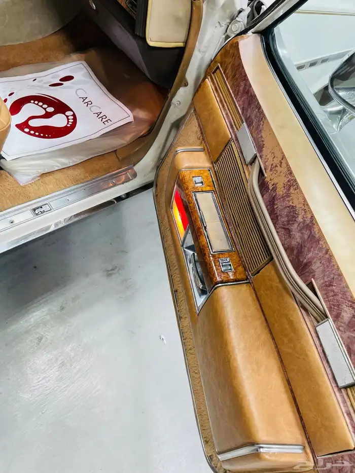 للبيع بيوك 81 بارك افينيو 8