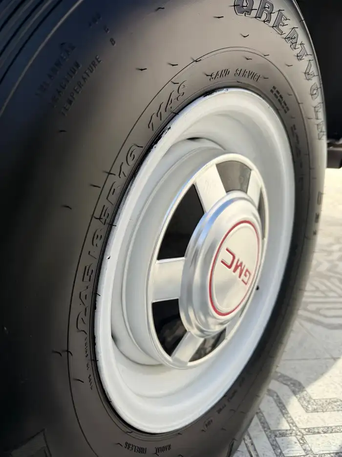 جمس 1981 رصاصي 25