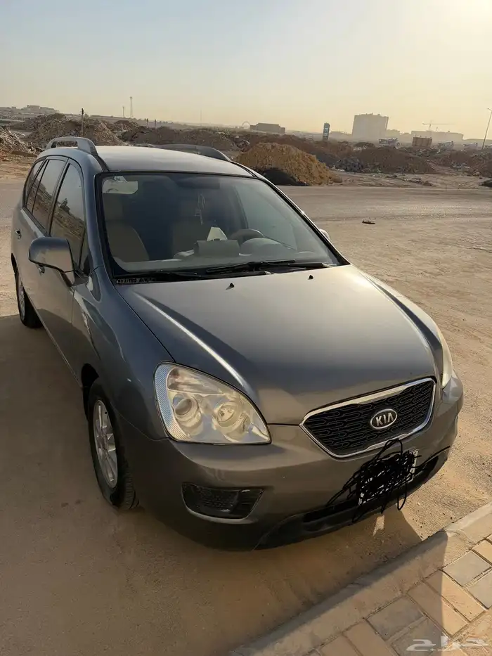 كيا كارنس 2013 اوتوماتيك للبيع 2