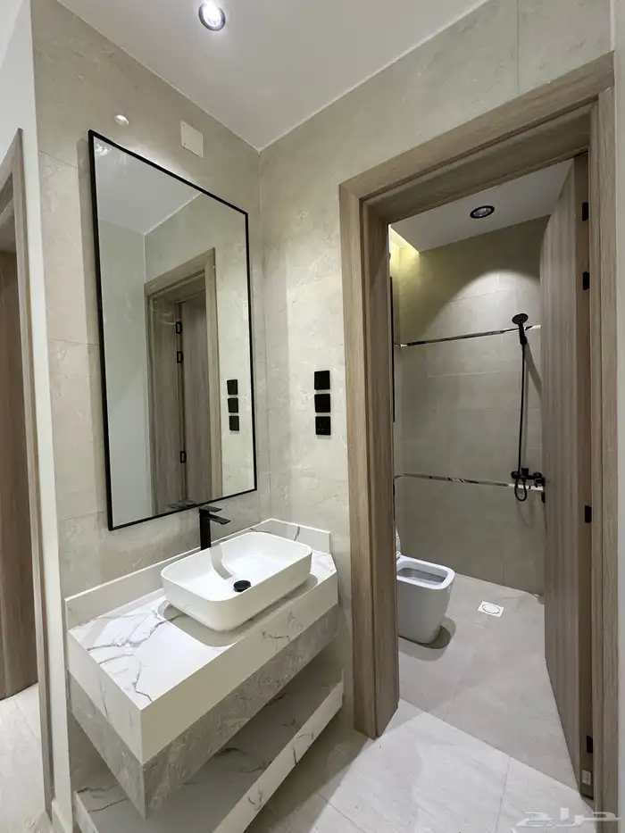 للبيع روف بتشطيب راقى جدا احد رفيده 13