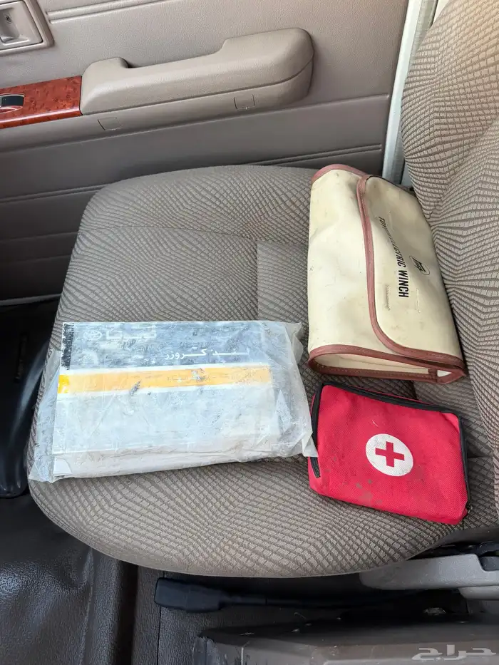 ربع تويوتا 2016 بريمي فل كامل ونش 31