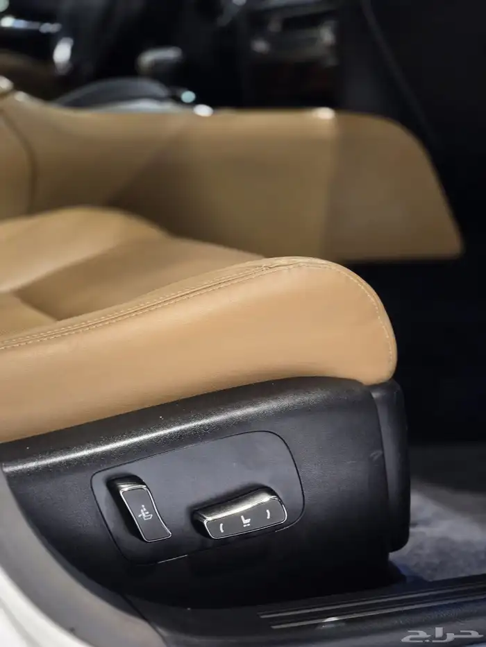 لكزس LS460-L موديل 2014 بحاله ممتازه 14