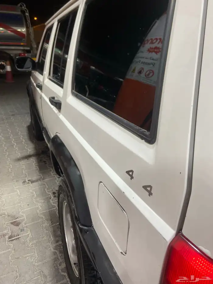 جيب شروكي 1997 4