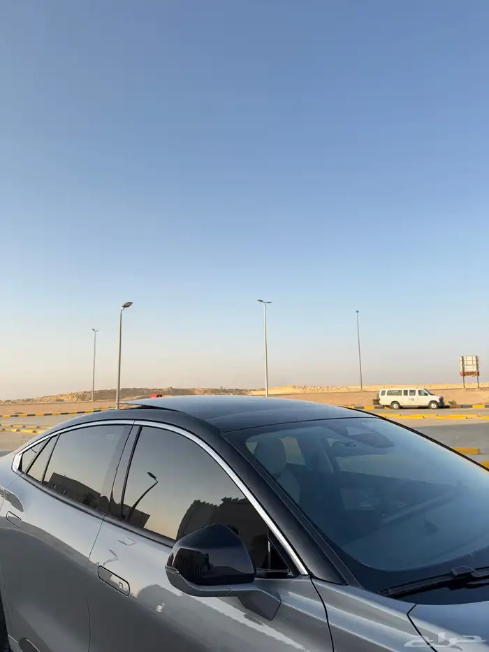 فورد تورس 2024 فل كامل تيتانيوم 37