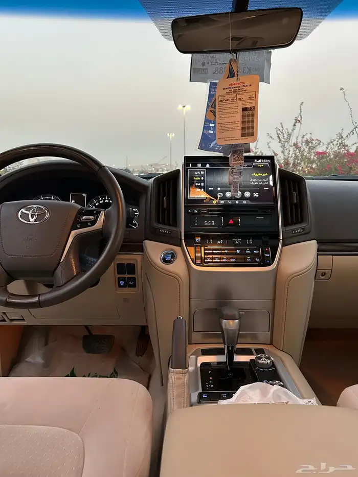 لاندكروزر مخزن 10