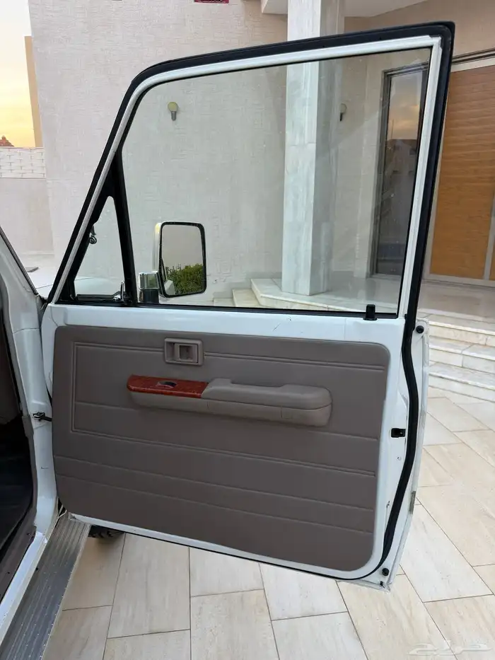 ربع تويوتا 2016 بريمي فل كامل ونش 50