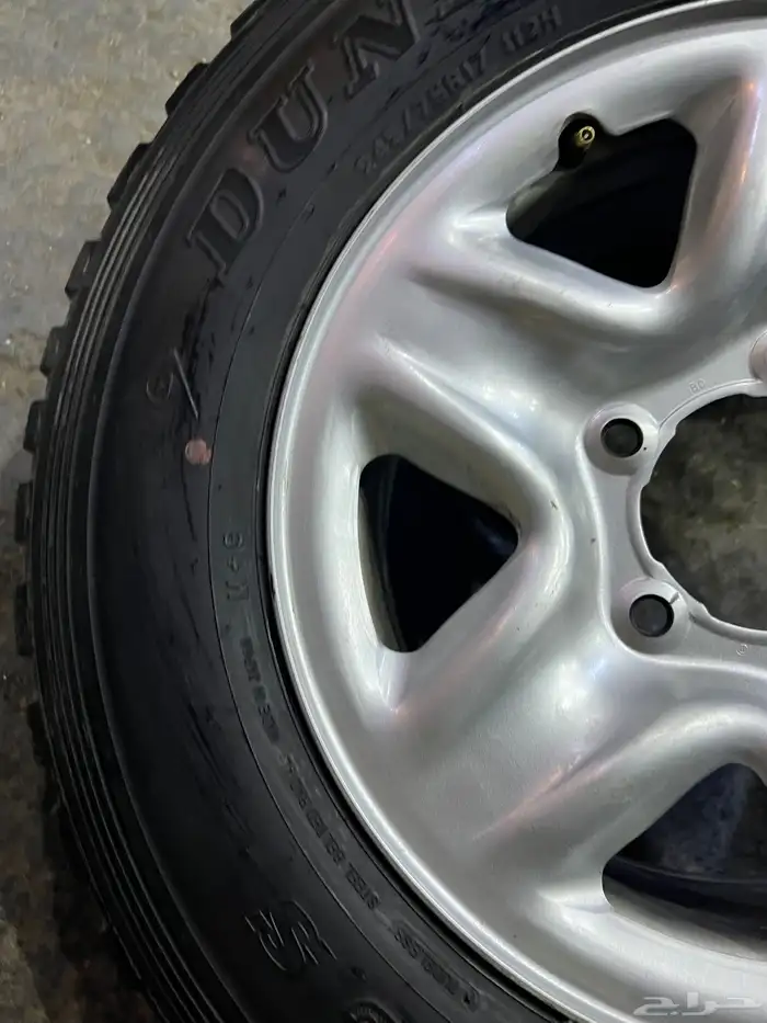 كفرات دلوب  لبنه 245.75.17مع جنوط ديازل اصلي و كاله شد بلد 8