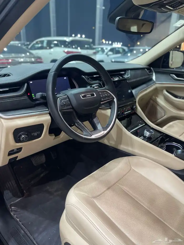 جيب جراند شيروكي 2021 - لمتيد لارج نظيف جدا 7