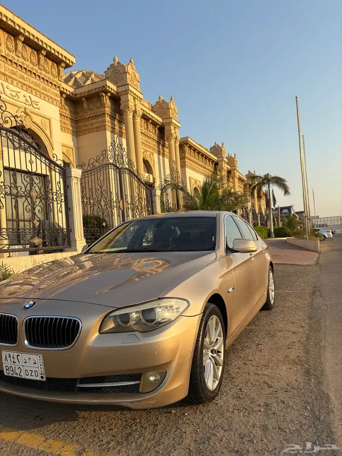 للبيع بي إم موديل 2011 i523 2