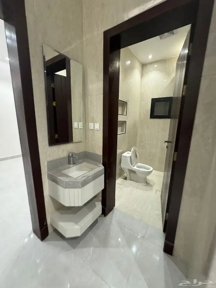 فيلا درج داخلي 13