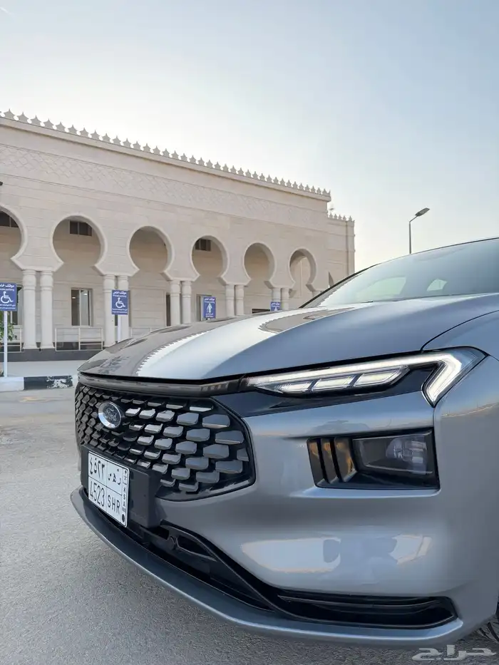 فورد تورس 2024 فل كامل تيتانيوم 45