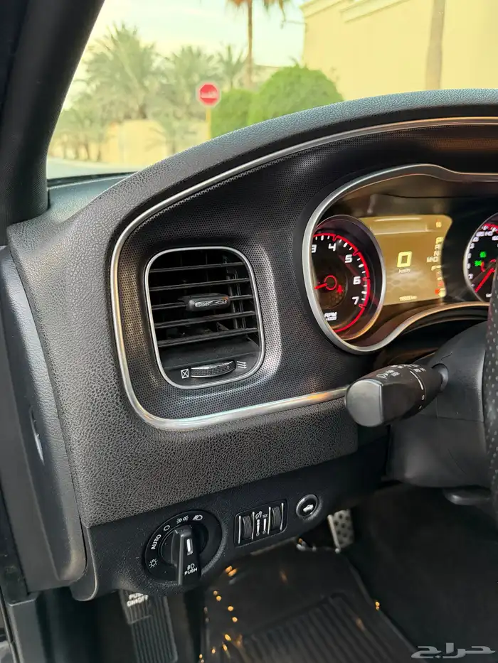 دوج تشارجر RT 2016 فل هاوس هيمي 8 سلندر بحالة الوكاله 53